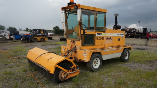 *2004 Rosco Sweeppro Broom, SN:4820-41080, Cab w/ Air, Turbo Diesel, 7' Bro