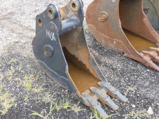 *Hitachi/JD 50/60 12'' Pin Bucket
