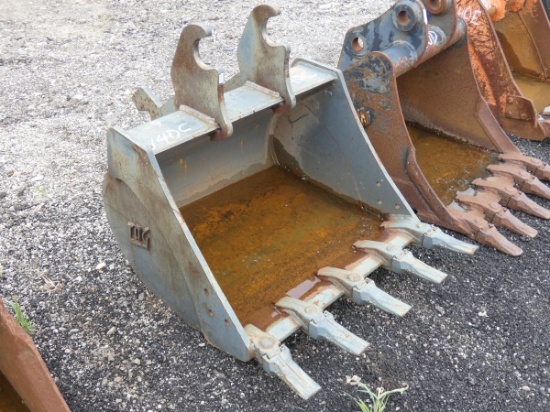 *Hitachi/JD 50/60 30'' Wedge Lock Bucket