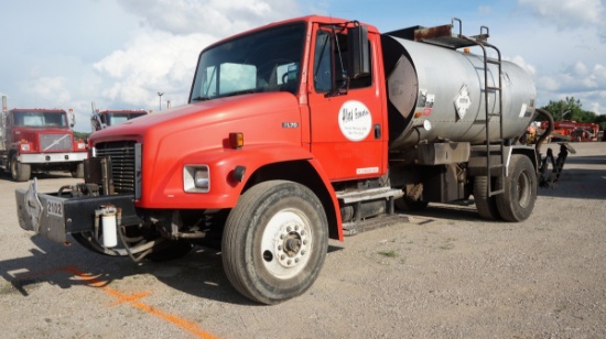 *1999 Freightliner Distributor Truck, SN:1FV6HFAA2XHA52102, Cummins ISB195,
