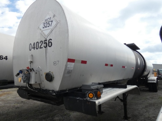 *1981 Fruehauf 6800 Gal. Asphalt Tank Trailer, SN:1H4T04120BK005001, Model:
