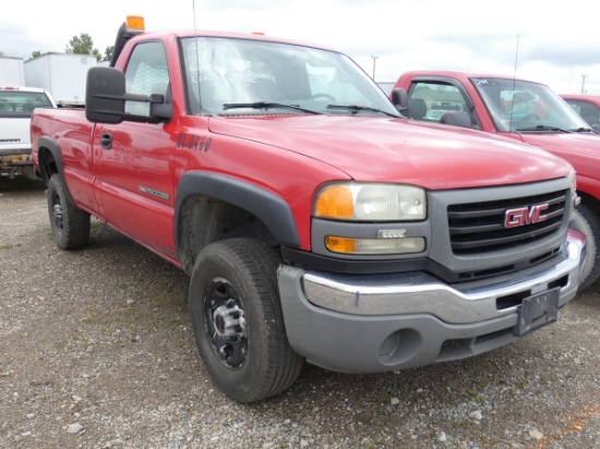 *2006 GMC 2500HD Pickup, SN:1GTHC24U66E245058, *ENGINE REVS WILDLY - UNSAFE