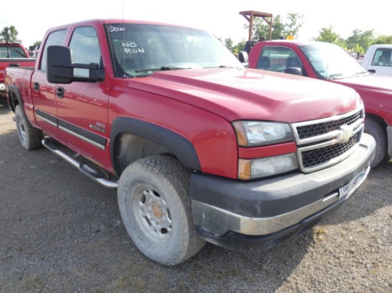 *DEAD* 2006 Chevy 2500HD 4dr Crew Cab Pickup, SN:6F223300, Duramax (DEAD-No