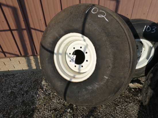Lg. 16.5L16.1 Tire & Wheel