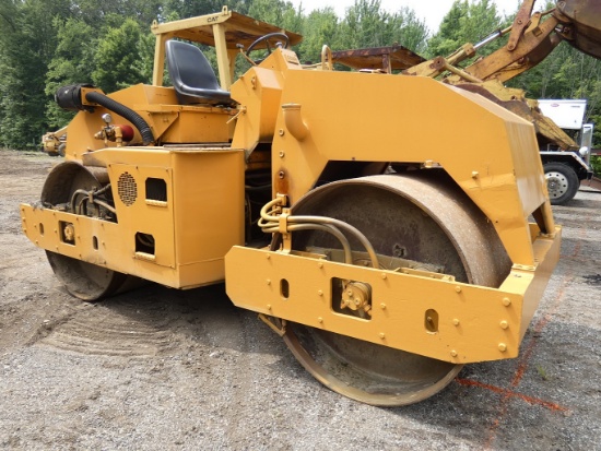 Case W752 Double Drum Vibratory Roller, SN 840187902, Deutz Diesel, 63'' Dr