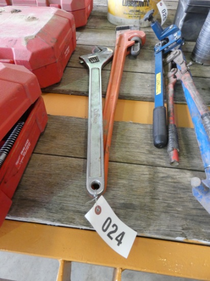 Pipe Wrench & Lg Crescent Wrench