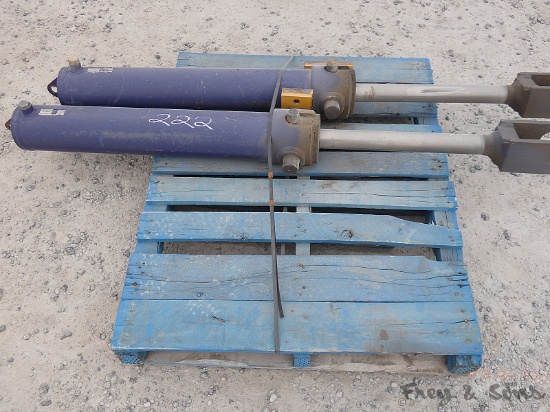 (2) Hydraulic Cylinders