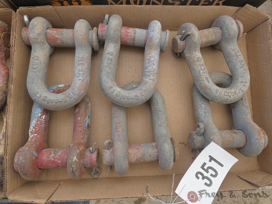Box of 8.5 Ton Clevises / Shackles