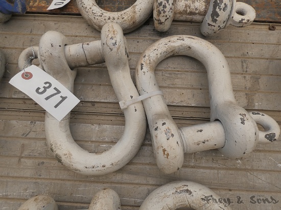 (2) White Clevises / Shackles