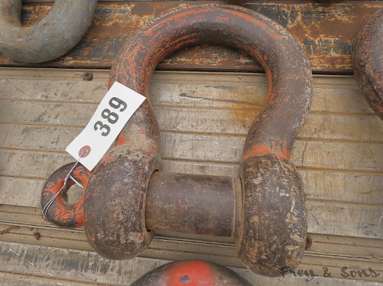 (1) 35 Ton Clevis  / Shackle