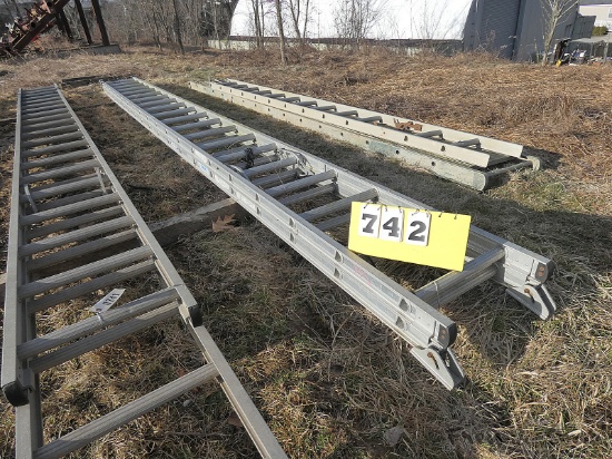 Aluminum 40' Ext. Ladder