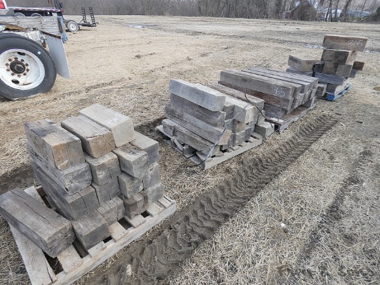 (4) Pallets Blocking