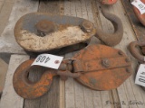 (2) Hook Blocks