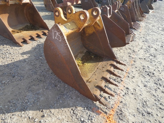 36'' Bucket for JD TLB