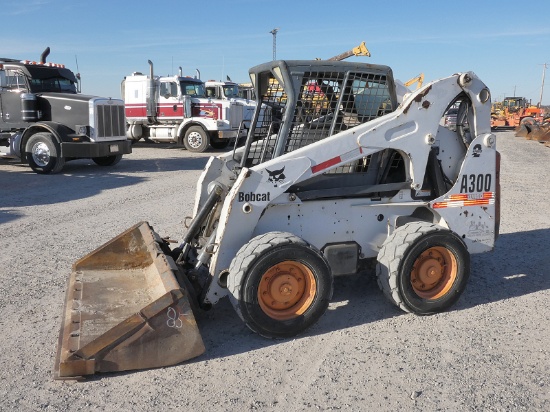 2004 Bobcat A300 AWS Skidloader, SN:526411184, ROPS, 84'' QT GP Bucket, Joy