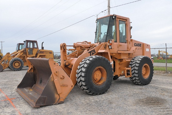 Case 721 Rubber Tired Loader, SN:JAK0022734, EROPS, 4/1 Bucket, reads 11,78