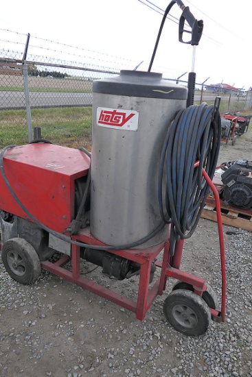Hotsy Steam Cleaner