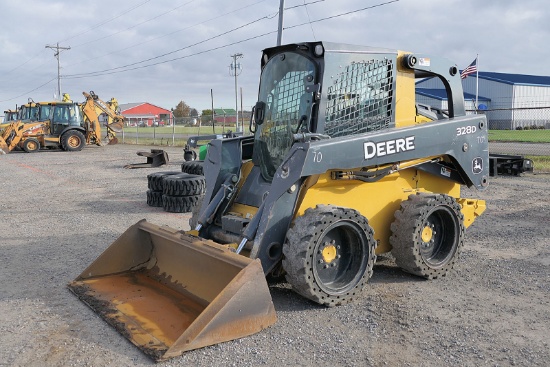 2010 John Deere 328D Skidloader, SN:185908, Cab /Air, Bobcat Controls, 2 Sp