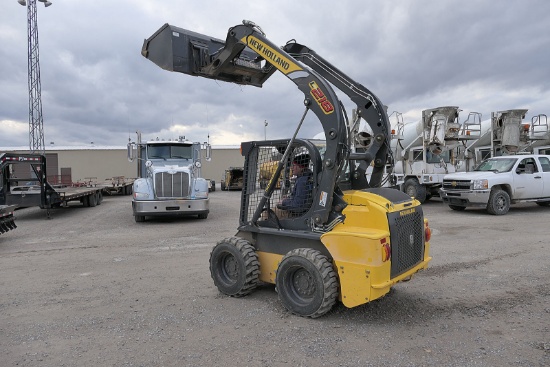 2017 New Holland L218 Skidloader, SN:NHM428742, OROPS, Super Boom, 225 hrs.