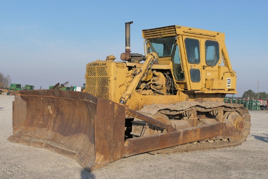 Caterpillar D8K Dozer, SN:77V18757, Cab, Semi U Blade w/ Tilt.