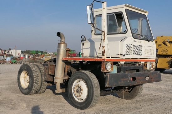 1993 Ottawa 30 Spotter Truck, NO TITLE - Yard use only