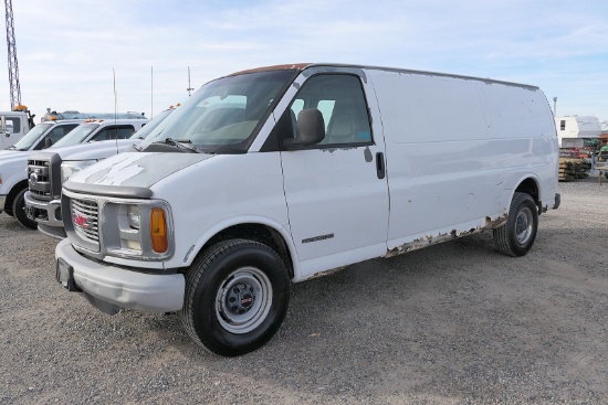 2002 GMC Savanna G2500 Van, SN;1GTGG29R221109421, 102,153 miles.