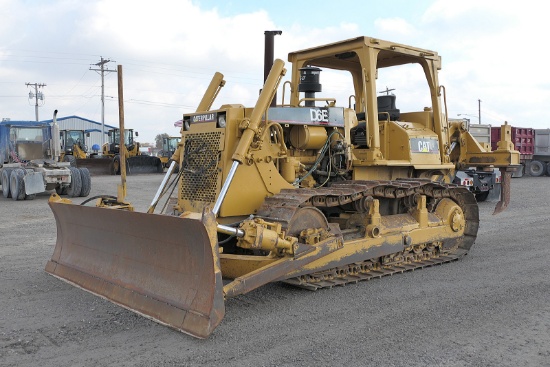 Caterpillar D6E Dozer, SN:2MJ01502, ROPS, Straight Blade w/ Tilt ...
