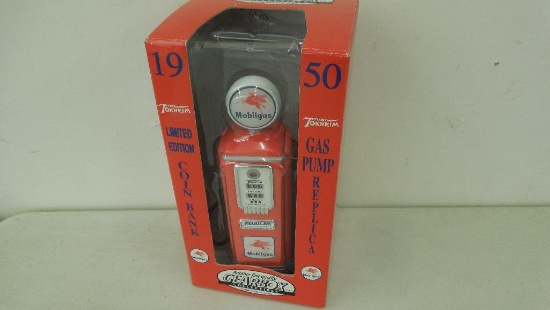 Gearbox Mobilgas Pump Coin Bank