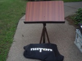 Portable music stand and carrying case