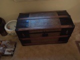 Vintage Trunk and oriental pot