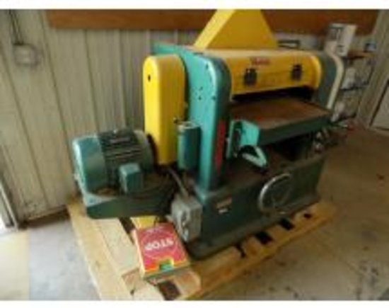 Woodworking Tools & Equipment