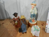4 Figurines, small statues