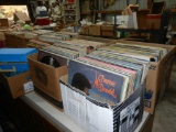 Aprox. 350 records, country 60's 70's 80's