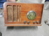 Vintage Radios (4)
