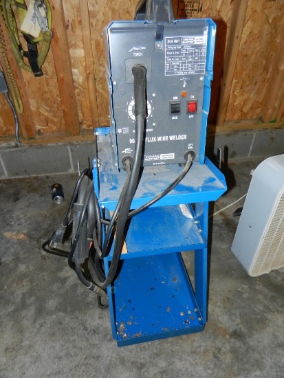 Welder w/cart, Chicago Electric 90amp Flux wire