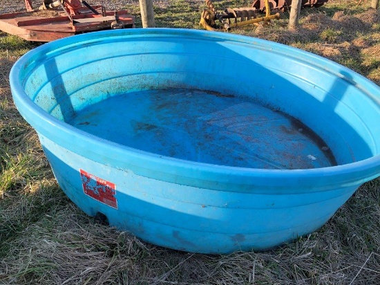 500 gallon Blue Poly Water Tank