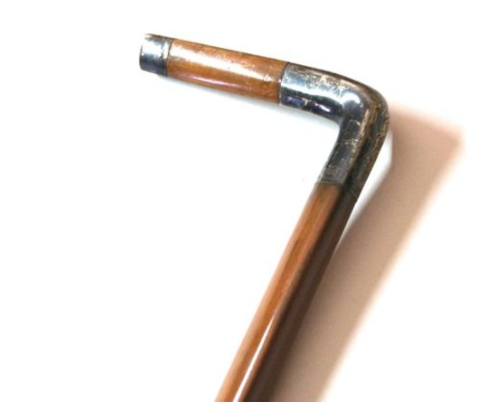 ANTIQUE WALKING CANE WITH STERLING SILVER