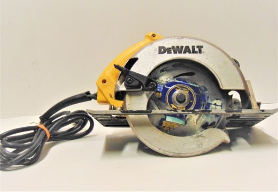 DEWALT DW359 7 1/4 Inch Circular Saw