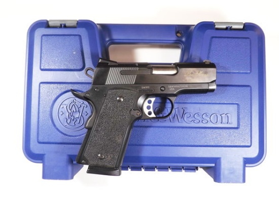 S&W 1911 PRO SERIES COMPACT 45 CAL. IN CASE