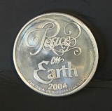 1 TROY OUNCE .999 FINE SILVER 2004 MERRY CHRISTMAS ROUND