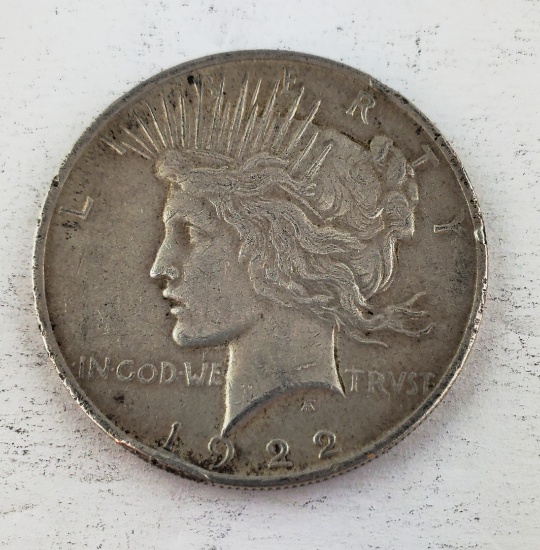 1922 SILVER PEACE DOLLAR