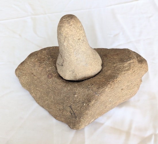 LARGE HEAVY NATIVE AMERICAN MORTAR AND PESTLE