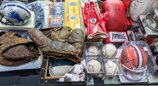 TOYS, SPORTS CARDS & AUTOGRAPH COLLECTION
