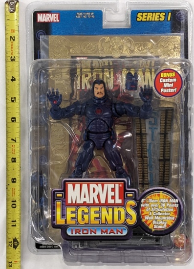 2002 MARVEL LEGENDS IRONMAN W/ COMIC POSTER OPEN BOX