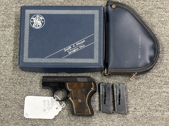 SMITH & WESSON 61 22LR PISTOL