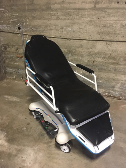 2002 Stryker 5050 Stretcher Chair 400lb Load Capacity s/n: 0211 043079