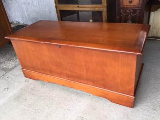 Lane Cedar Chest