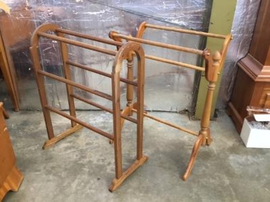 2 Quilt Racks