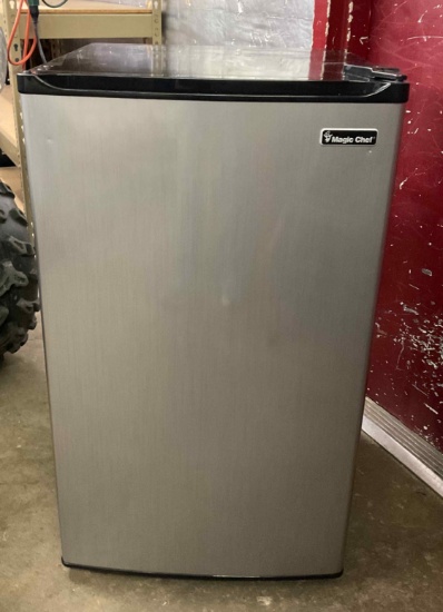 Magic Chef Small Refrigerator