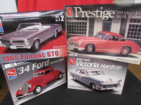 4 Ertl AMT Models, 1956 Ford Victoria Hardtop, 1- 1934